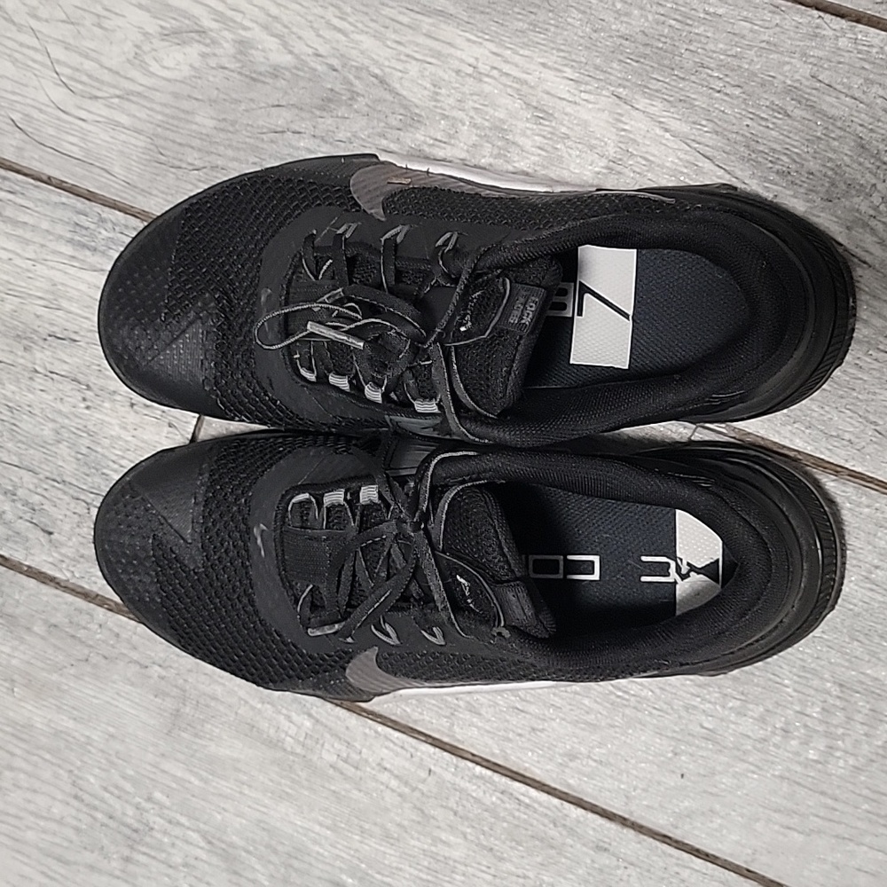 Nike metcon shoes